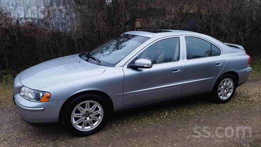 Volvo Volvo S60. 2.4d. D5. 120kW/163л. с. 2009г. Aвтомат