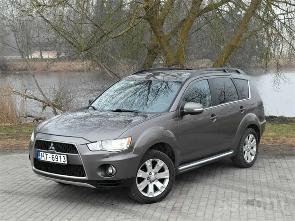 Mitsubishi Mitsubishi Outlander 2.4 Executive, Automāts. Rest