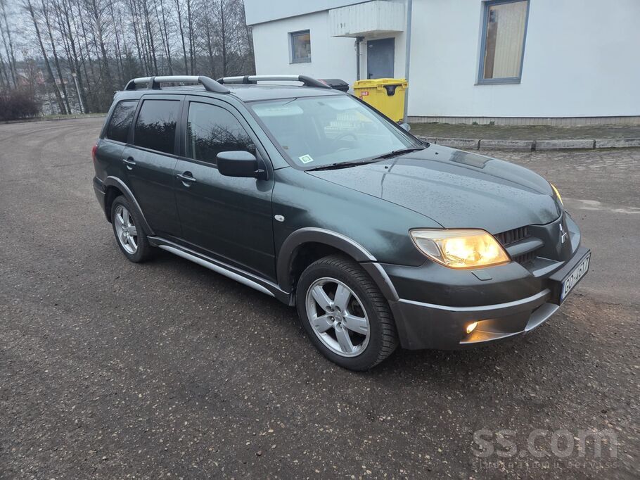 Свежий Техосмотр налог за 2026 год оплачен. Продаю Mitsubishi Outlander. 2.4