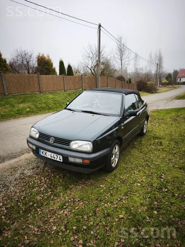 Volkswagen Продаётся Golf 3 Cabrio. Автомобиль в хорошем техн