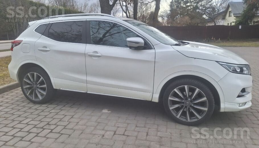 Pārdodu 2019 gada Nissan Quasqai baltajā pērles krāsā. Auto dinamisks, komfo