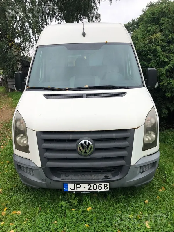 Volkswagen Pārdod kravas busu Volkswagen Crafter. Pirmais Cra
