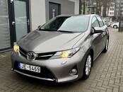 Toyota Automāts, 1.6 benzīns 97kw. Aprīkojumā ietilpst tā