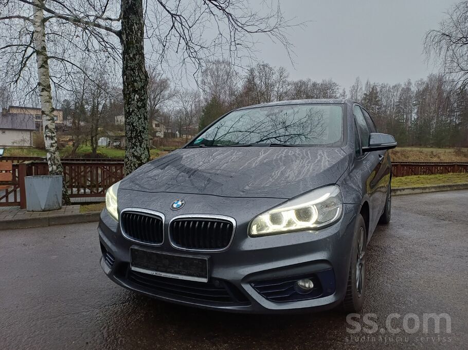 BMW 220d Xdrive Active Tourer Sport line
Labs, drošs ar pilnpiedziņu 4x4