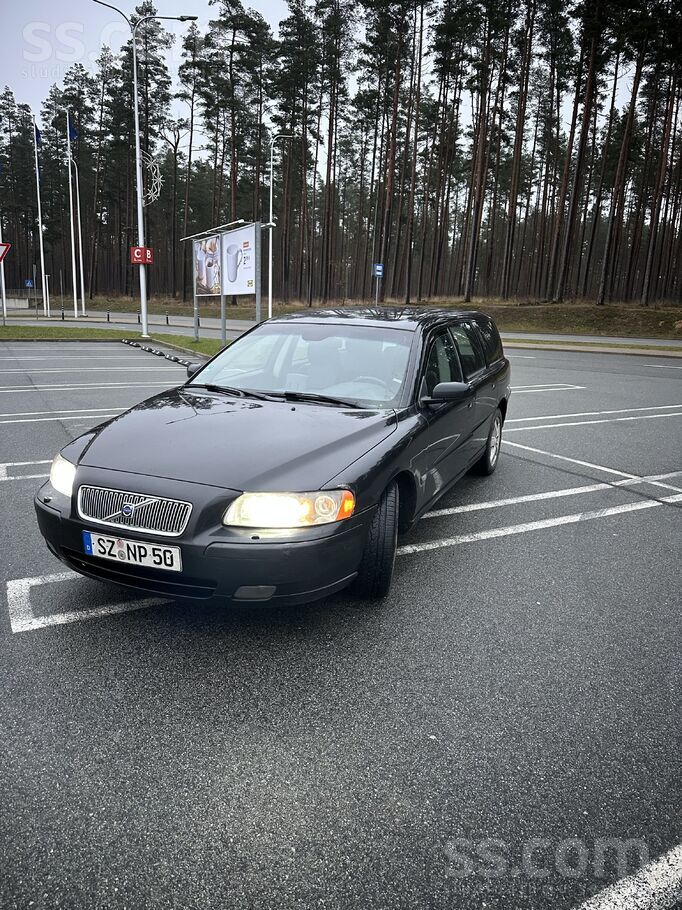 Volvo Pārdodu Volvo V70, 2005. g. 