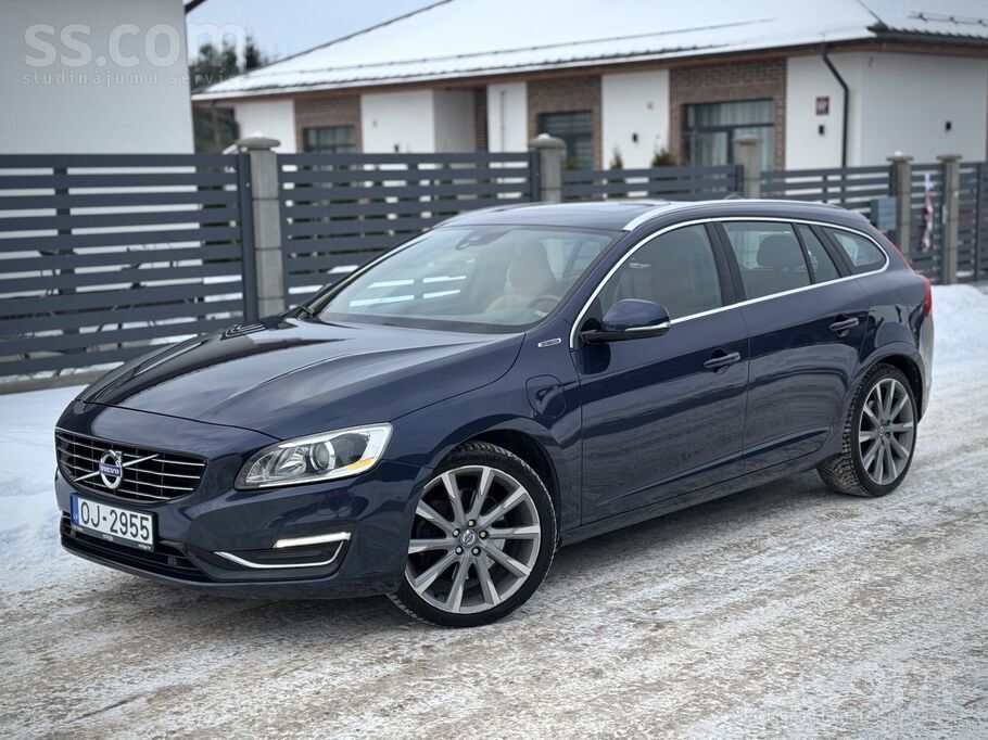 Volvo V60 Plug in Hybrid 

Mašīna tikko ievesta no Nīderlandes ar oriģinālu
