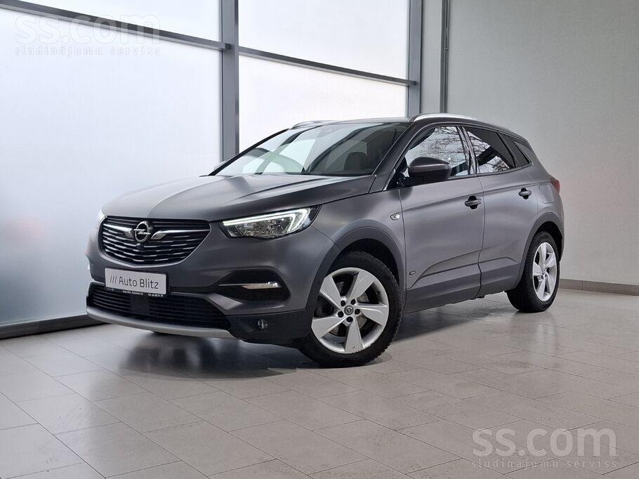 Opel Grandland X Plug-in hybrid 1.6 (225 zs), ar automātisko pārnesumkārbu.