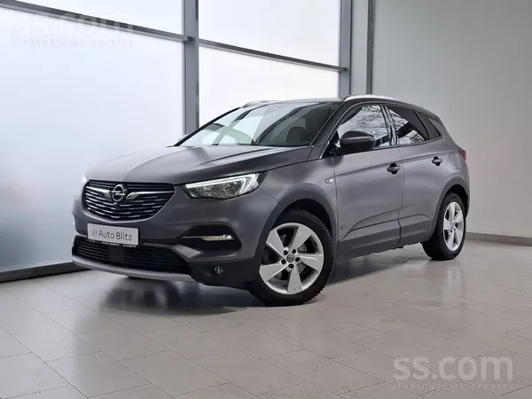Opel Grandland X Plug-in hybrid 1.6 (225 zs), ar automātisko pārnesumkārbu.