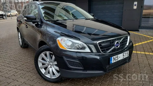 Volvo Volvo Xc60 Momentum 4X4 2.4 disel 136kW. Automāts.