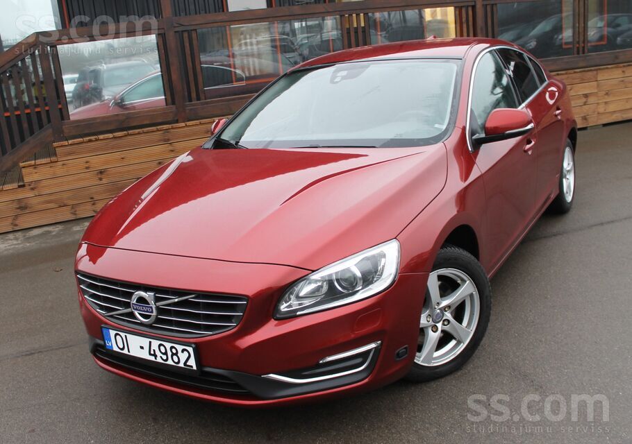 Volvo Pārdodu Volvo S60 Automāts 2015.Gada 2.0D 88Kw mot