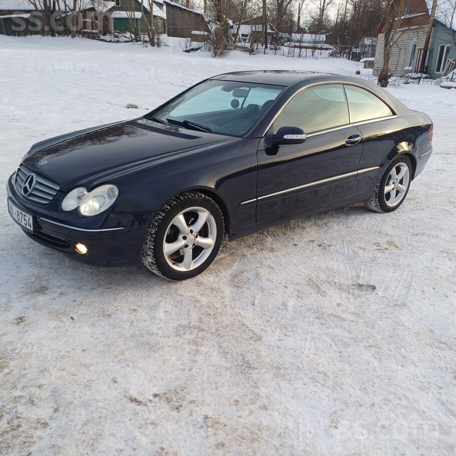 Auto labā tehniskā un vizuālā stāvoklī, akurāts salons. Jauna tehniskā apska