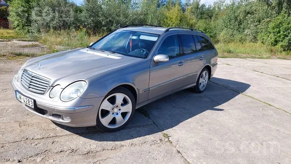 Mercedes Mercedes Benz W211 e220, 2005 года, на ручной коро