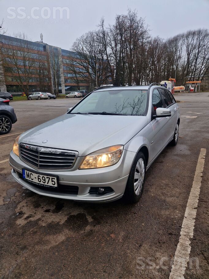 Mercedes Mercedes 2.2d 125kw Automašīna ir ģimenē vairāk ne