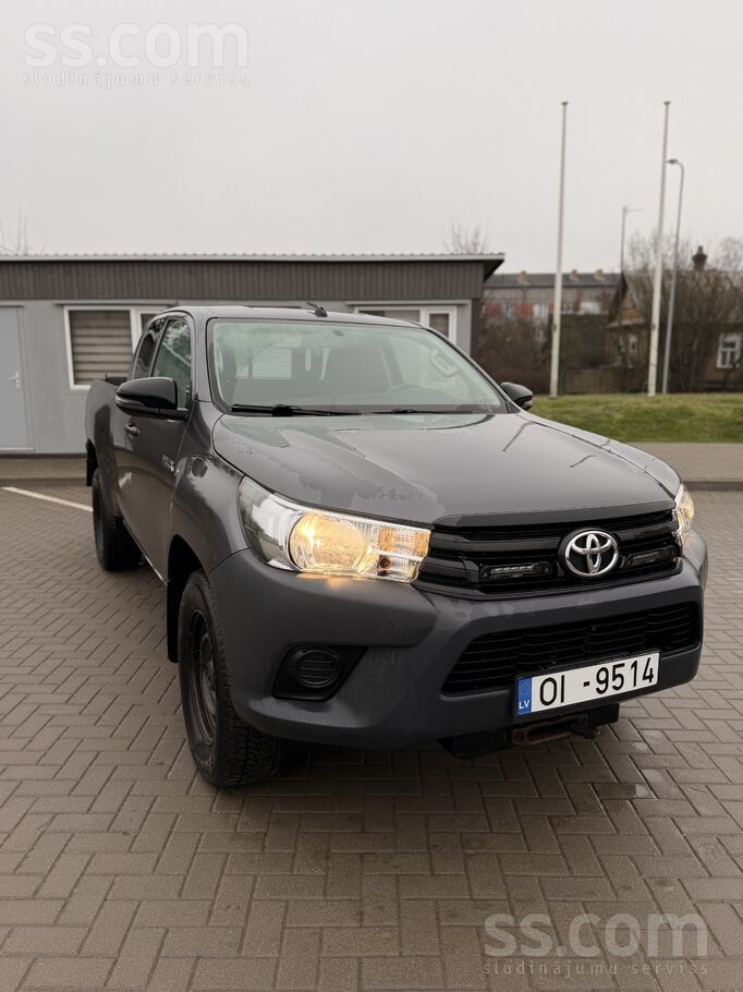 Pārdodu Toyota Hilux, 2019. gads, 2.4 dīzelis. 
Pilnpiedziņa 4x4, ļoti uzti