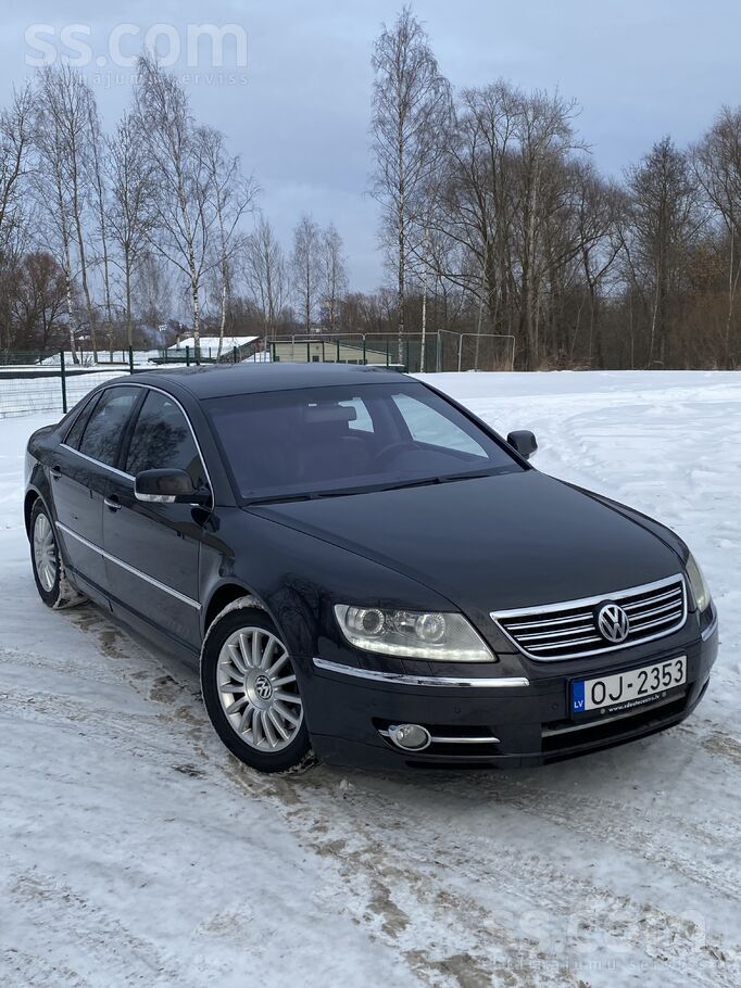 В хорошем состоянии 
Двигатель 176kw 
Полный привод (торсен) 4х4
ТО до 10