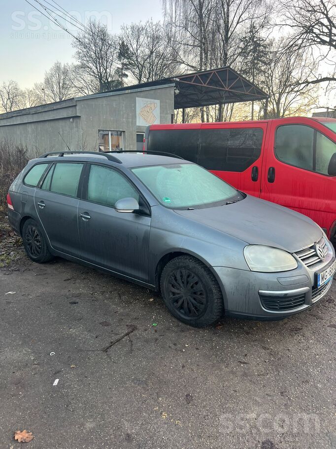 Volkswagen Pārdodu golfu, ar TA līdz 01.2027