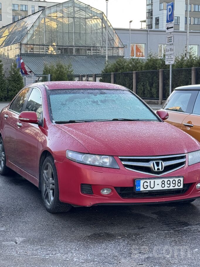Honda Automašīna labā stāvoklī savam vecumam. Automāts, 