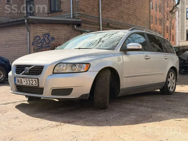 Volvo Pārdodu uzticamu auto. Jaunas tehniskā apskate. Ap