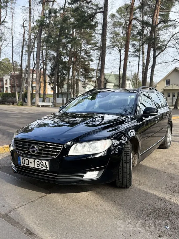 Volvo Pārdodu Volvo V70, uzticamu un ietilpīgu auto. 