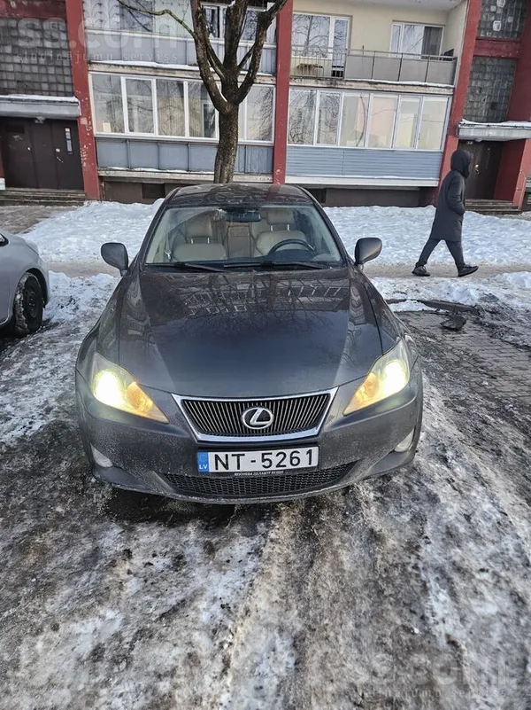 Lexus is 220 diesel 119 KW. 
Pirmā reģistrācija 09.12.2008 Bēlgija. 
Tehni