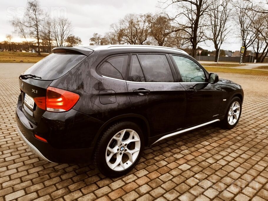 BMW Pārdod BMW X1 ar jaudīgo 205 ZS dzinēju, 4x4.