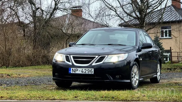 Saab Džentelmeņu auto. Kluss, drošs, pārliecināts autiņ