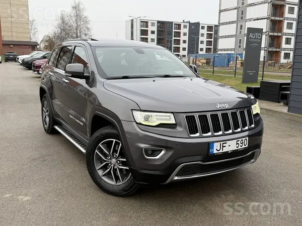 Jeep Grand Cherokee , Limited , 3.0crd , 184.kw 250.zs. 

- Keyless Go
-