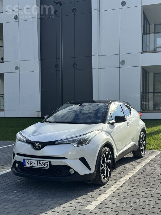 Tiek pārdota Toyota C-Hr
Automašīna pirkta jauna Latvijā
Visas apkopes vei