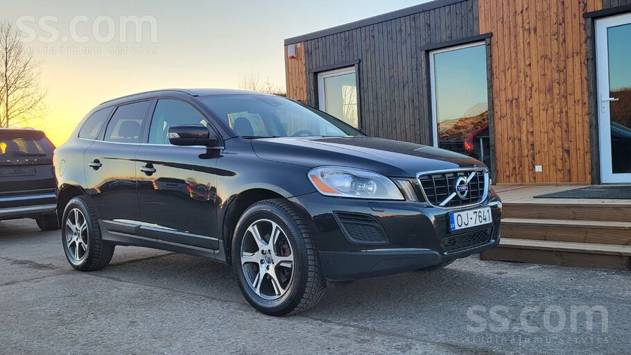 Volvo Volvo Xc60 2.4 dīzelis, 4x4 pilnpiedziņas. Latvijā