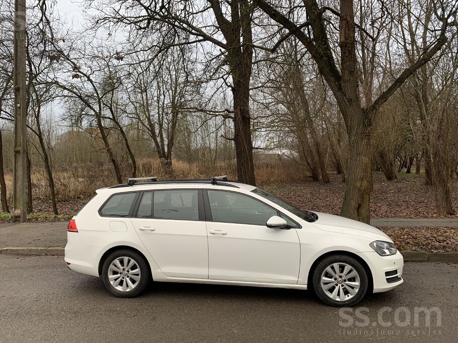 Volkswagen Parkošanās sensori priekšā un aizmugurē. Divas ats