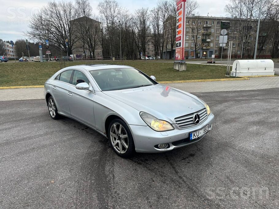 Pārdodu labu Cls500 vai mainu pret jebkuru automašīnu ar Jūsu piemaksu vai m