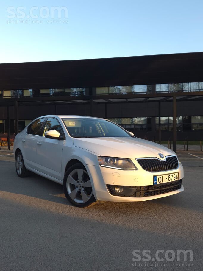 Pārdošanā Škoda Octavia, 2017. gada izlaidums - praktisks, ekonomisks un uzt
