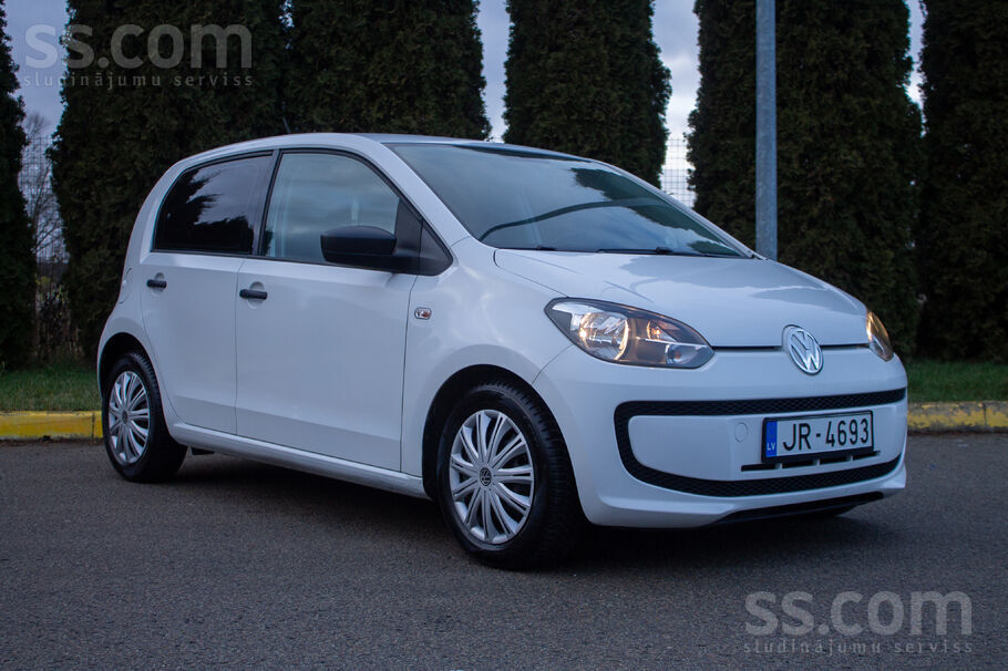 VW up. 1.0 Benzīns. Hečbeks/četrām durvīm.
Iegādāts Latvijā pie oficiālā d