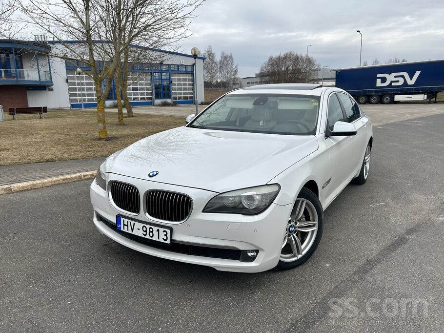 BMW BMW F01 730D 180kW, aizmugurējā piedziņa. 