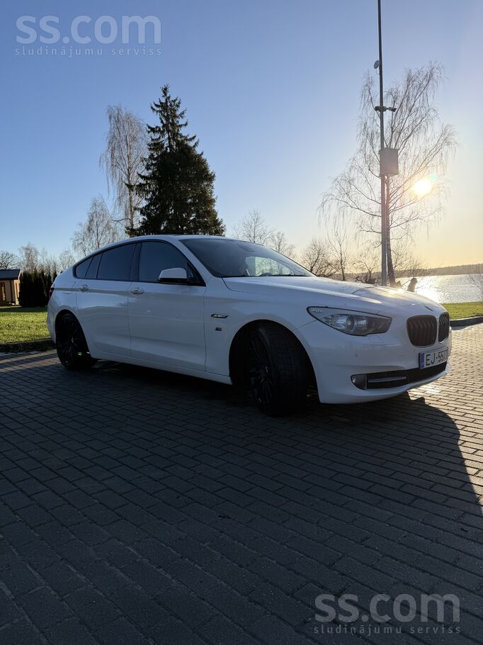 BMW Pārdodu komfortablu un uzticamu BMW 530 GT ar jaud