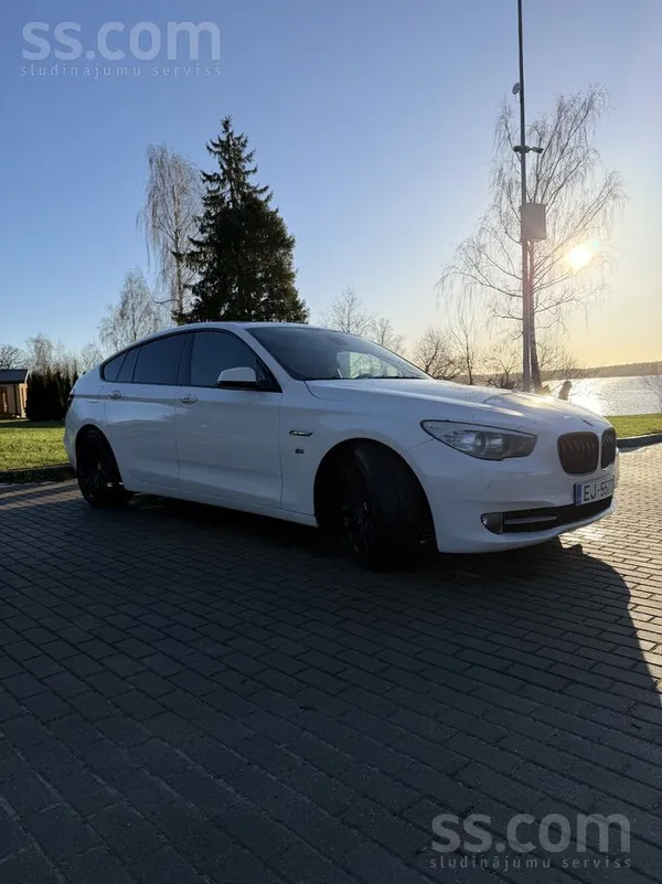 BMW Pārdodu komfortablu un uzticamu BMW 530 GT ar jaud