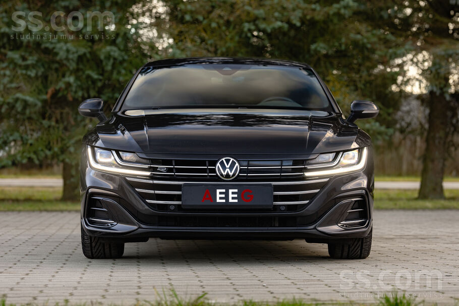 Facelift R-Line Volkswagen Arteon 1.4 Hybrid 156zs , automātiskā ātrumkārba.