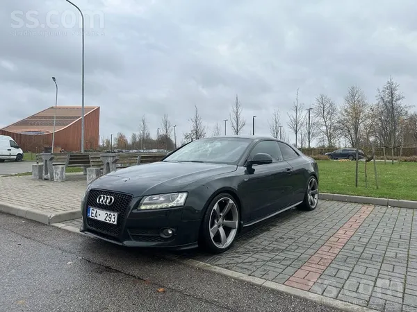 Audi Pārdodas Audi A5 kupejā. Labs vizuālais un tehnisk