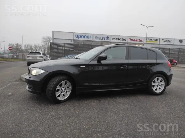 BMW Pārdodu BMW 120d 85 kW, 2010. gads. 
