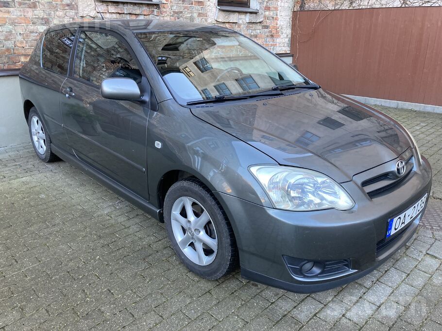 Toyota Tiek pārdots labs ekomobīlis Toyota Corolla, 1, 4 