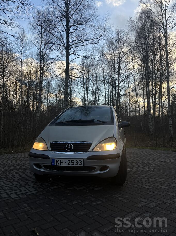 Mercedes Pārdodu padzīvojušu, bet braucošu automašīnu. Auto