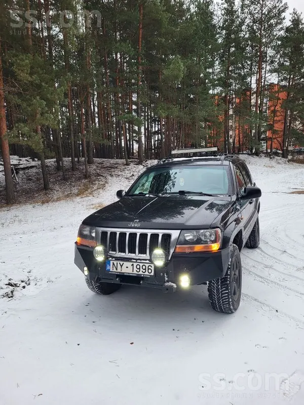 Jeep В хорошем состоянии, мосты и блокировка в порядке.