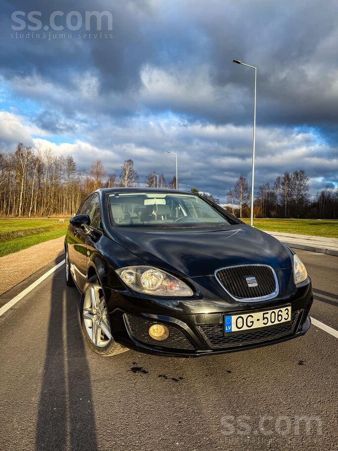 Seat Pārdodam Seat Leon (2011) ar ekonomisku 1.2 benzīn