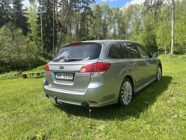 Subaru 2.5 turbo benzīns ar 265zs
