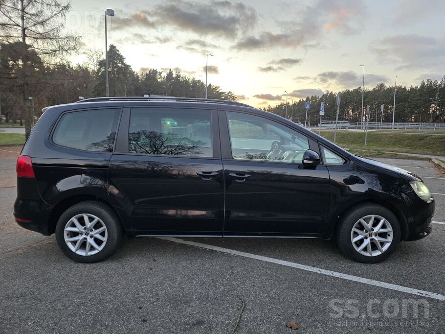 Volkswagen Pārdodu Volkswagen Sharan 2011. gada, 2.0 Tdi dīze
