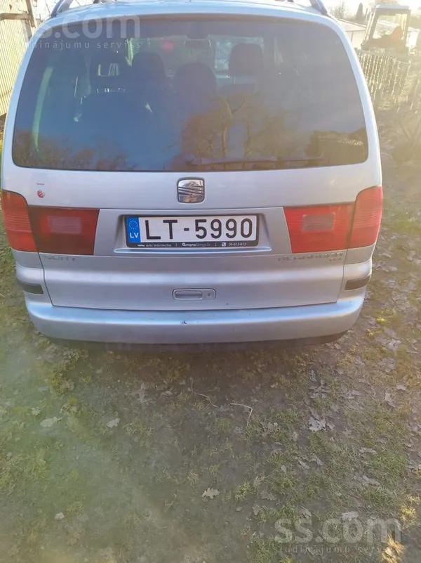 Seat Mašīna labā tehniskā stāvoklī, neliela korozija, n