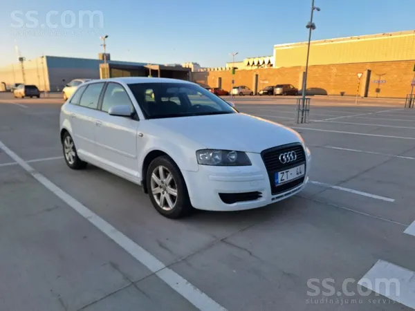 Audi Pārdodu Audi A3 Sportback (8P) ar manuālo ātrumkār