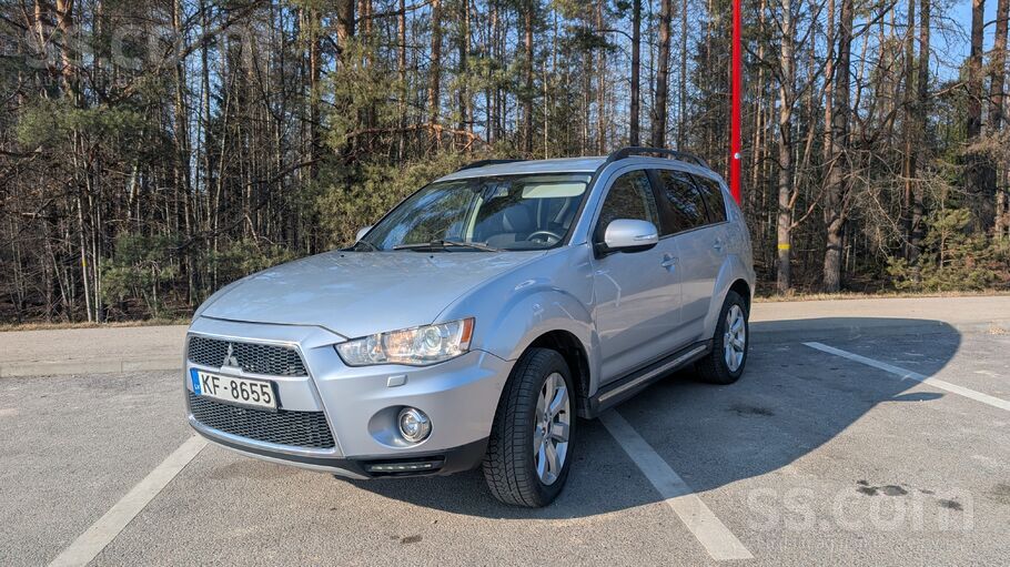 Mitsubishi Outlander 2.2D 130kW, TA 27.10.2026, patēriņš šoseja 5.6, pilsēta