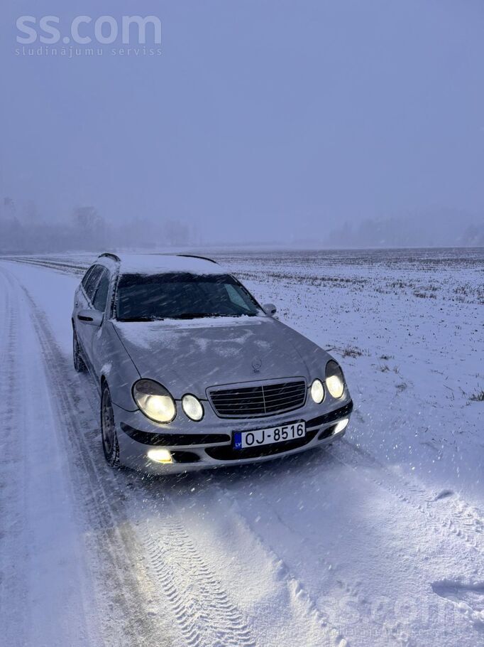 Pārdodu mersi ar sīkiem defektiem, kas braukšanai netraucē.
Cena runājama