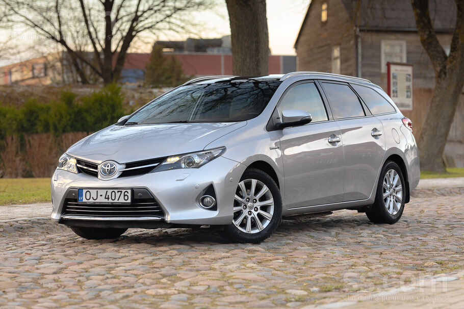 Toyota Pārdošanā Toyota Auris Hybrid
